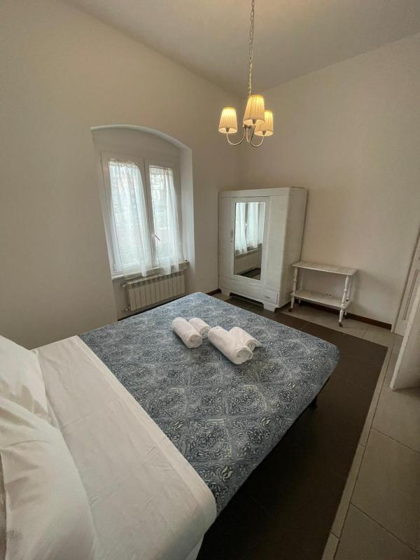 Trainspot Apartment - image 8
