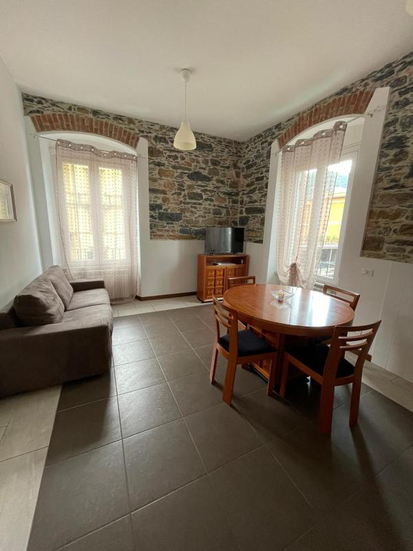 Trainspot Apartment - image 12