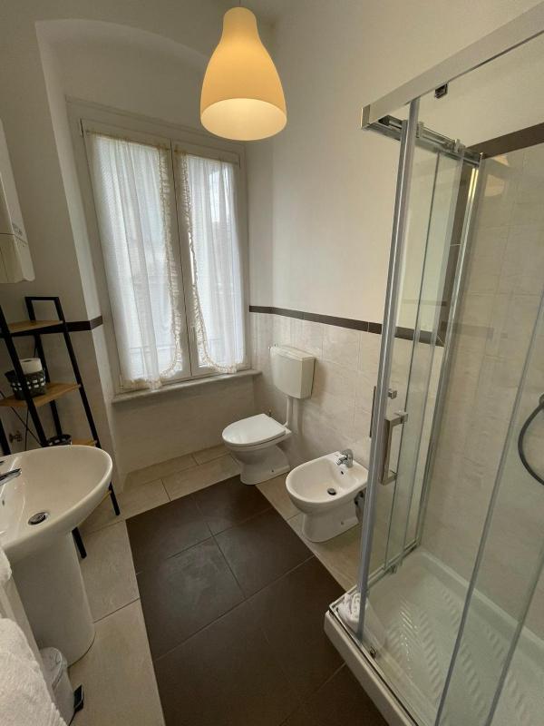 Trainspot Apartment - image 9