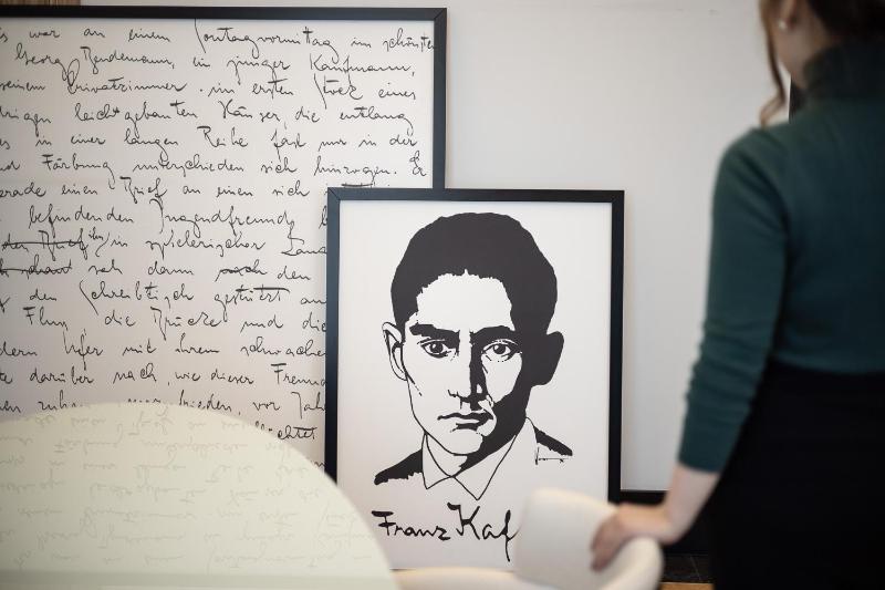 Kafka Suite with One King Bed and Sofa - City View image 2