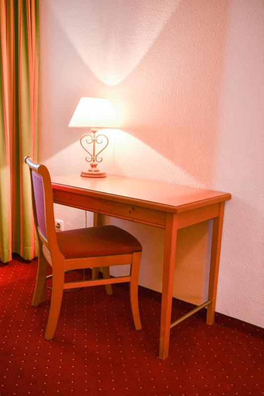 One-Bedroom Apartment image 2
