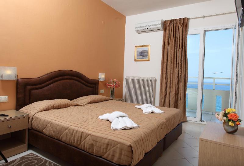 Double or Twin Room with Sea View image 1