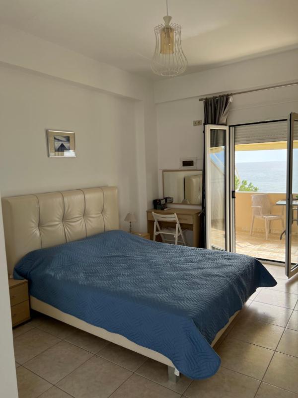 Double Room with Sea View image 3