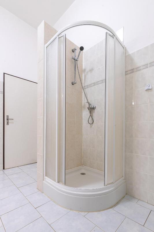 Double or Twin Room image 3