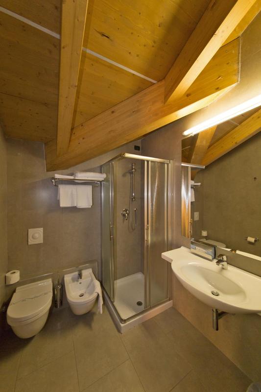 Double Room with Lake View image 1