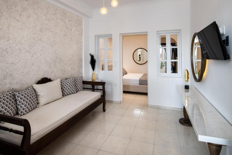  Comfort Room image 3