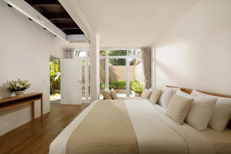 Villa Swarna by Nakula - image 9