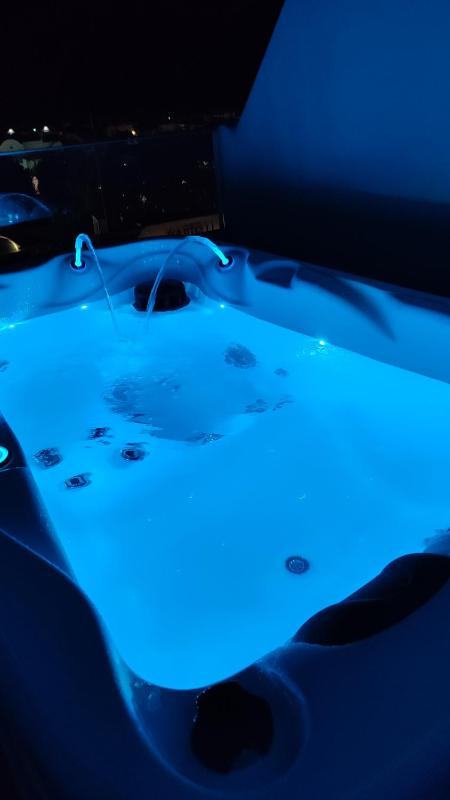 Apartment with Sea View image 3