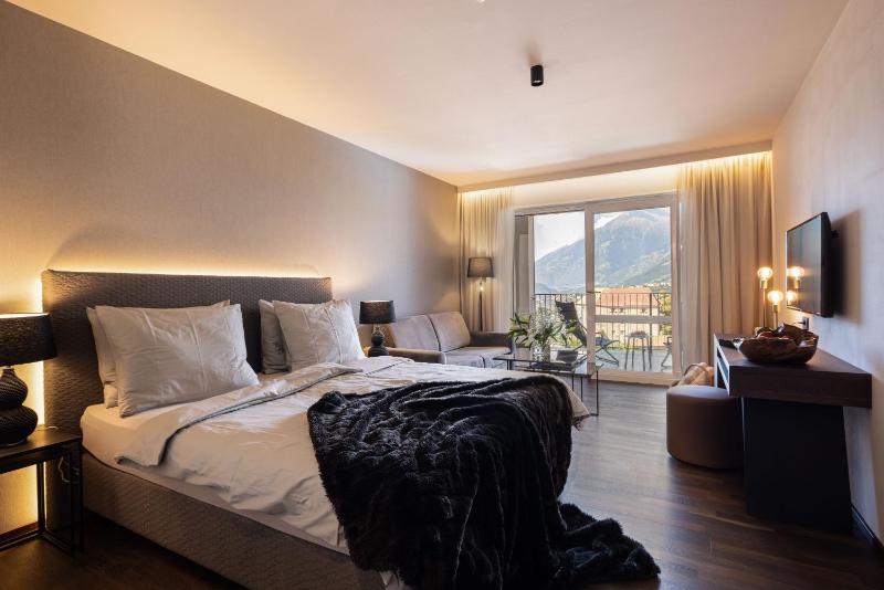 Superior Double Room image 4