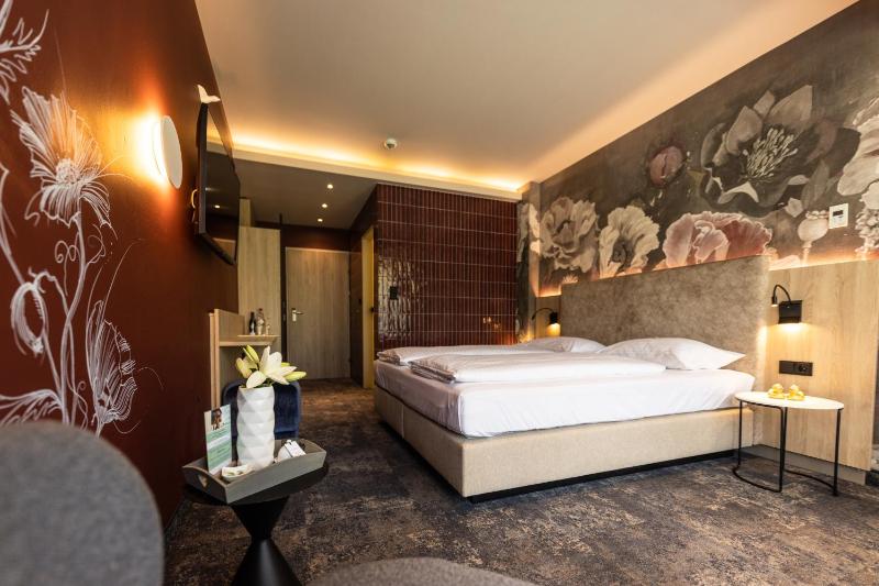 Standard Double Room with Thermal Bath Access image 4