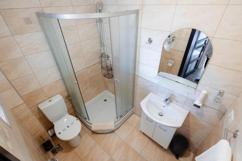 Double Deluxe Room image 3