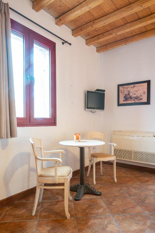 Lively Loft image 2