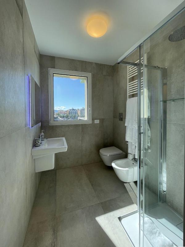 Deluxe Apartment image 2