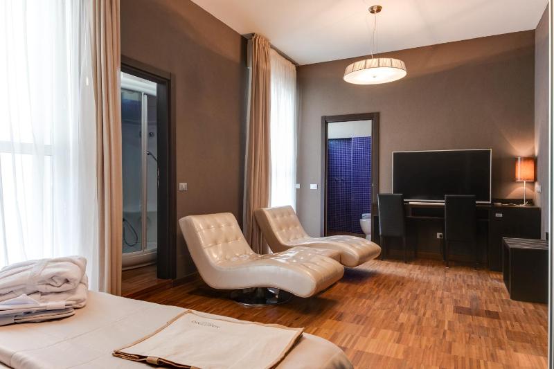 Junior Suite image 3