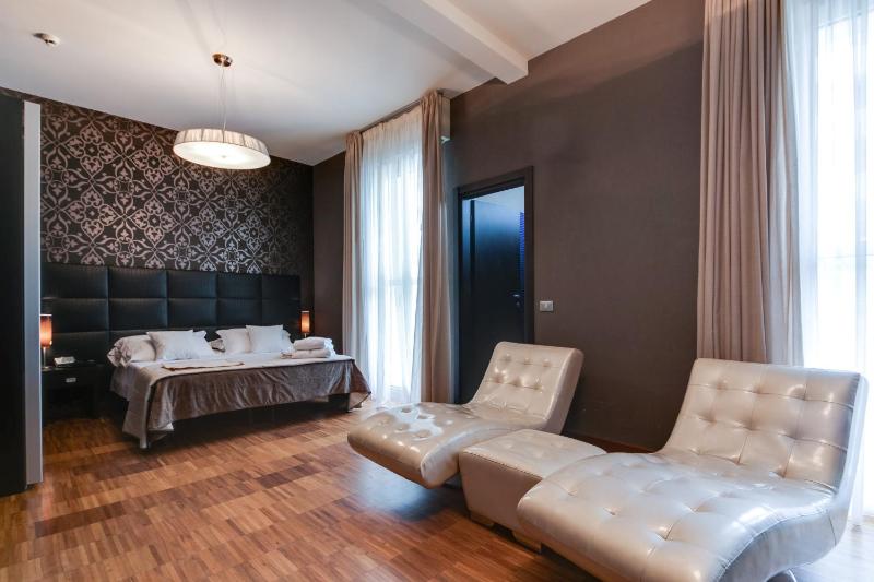 Junior Suite image 2