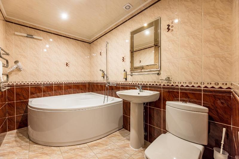 Family Room with Private Bathroom image 3