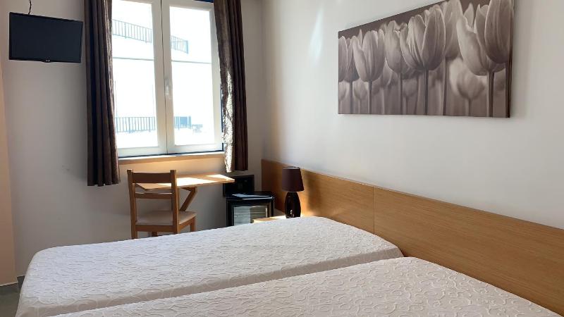 WEAA Hotel - image 35