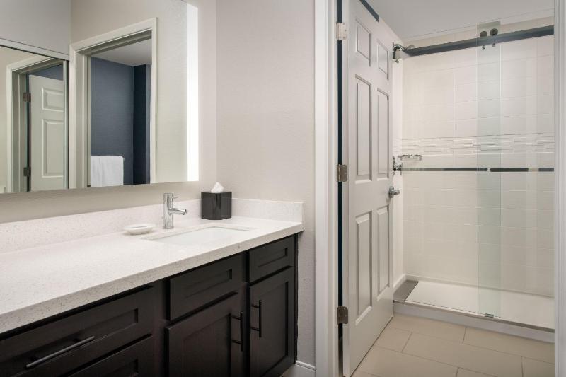 Residence Inn by Marriott Phoenix Airport - image 35