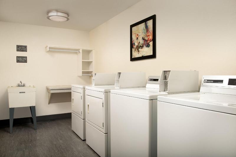 Residence Inn by Marriott Phoenix Airport - image 24