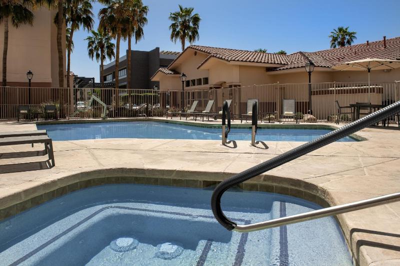 Residence Inn by Marriott Phoenix Airport - image 21