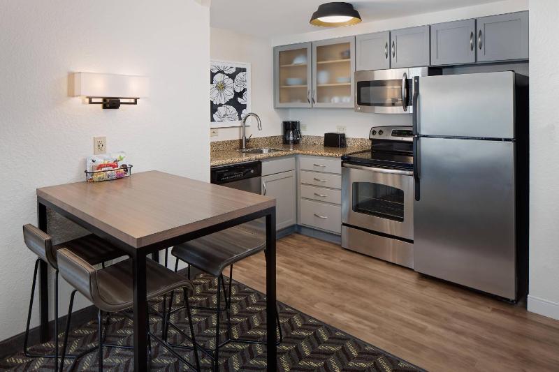 Two-Bedroom Suite image 2