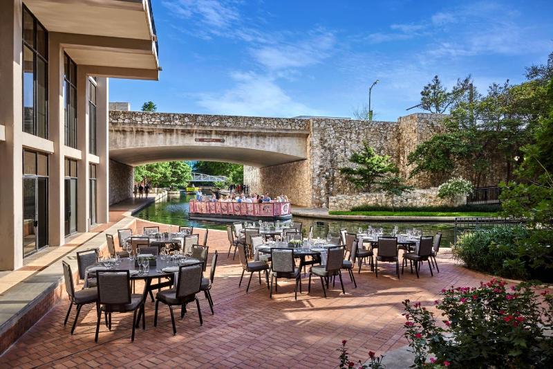 San Antonio Marriott Rivercenter on the River Walk - image 10