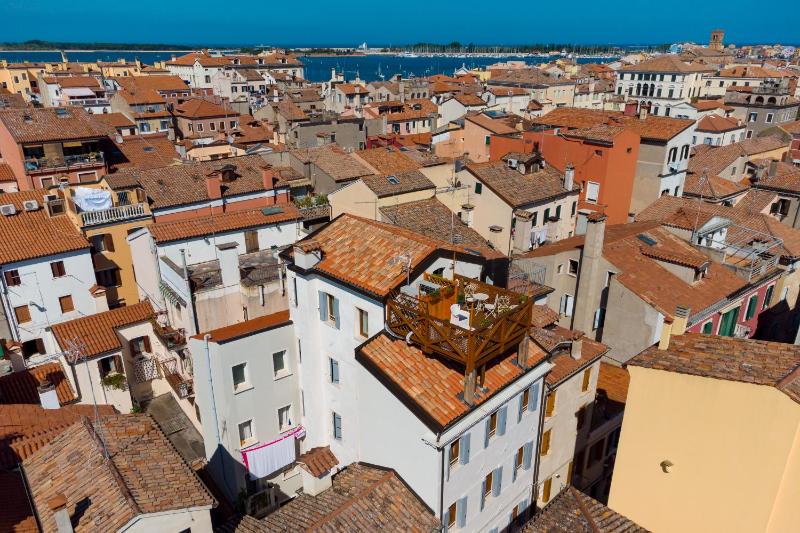 B&B Basta Bussare - image 18