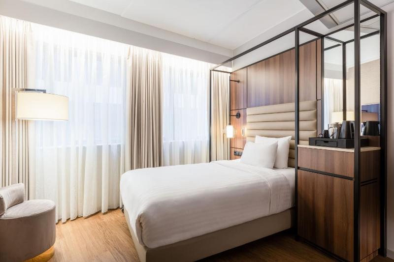 Standard Single, Smaller Guest room, 1 Twin/Single Bed(s) image 3