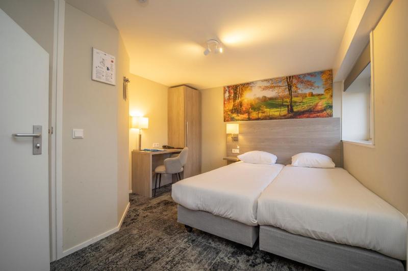 Triple Room image 3