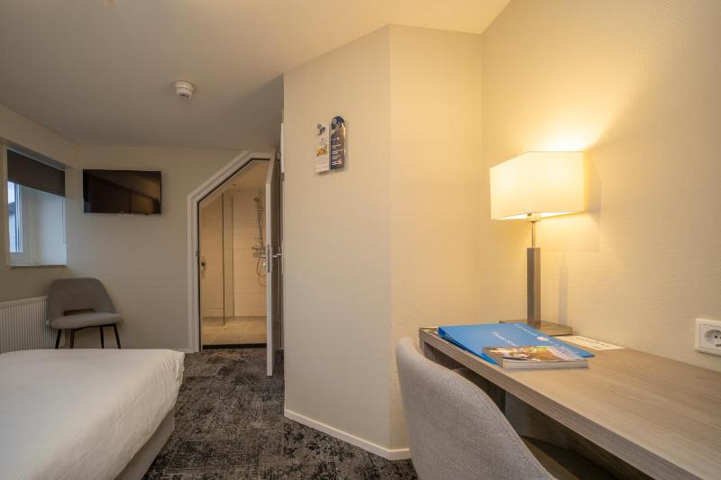 Triple Room image 2
