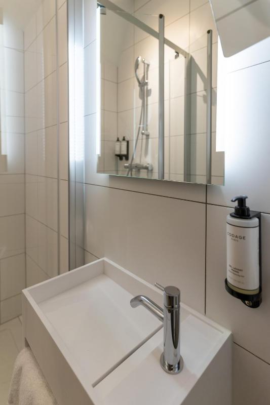 Economy Double Room image 2