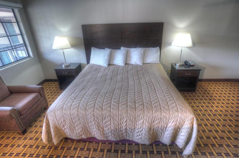 King Room image 2