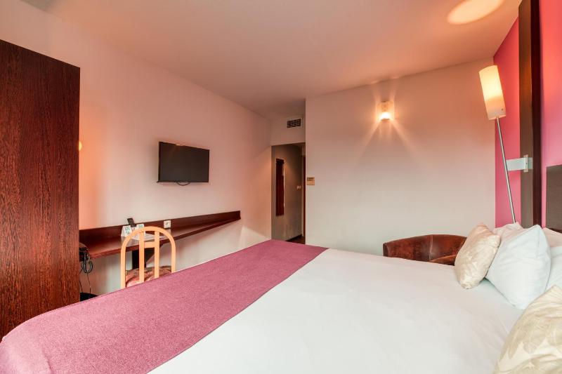 Logis Hotel NIMOTEL - image 46