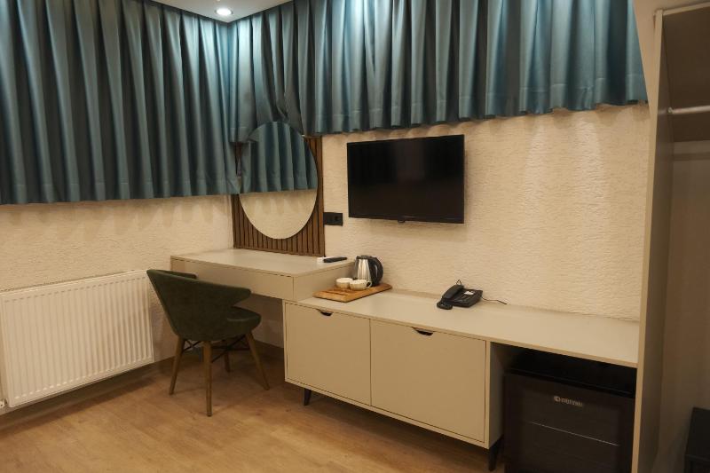Superior Double Room image 3