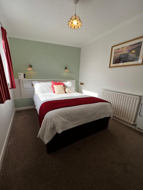 Double Room image 1