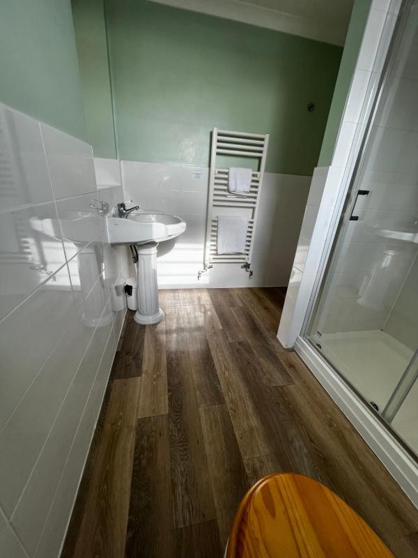 Standard Single Room image 4