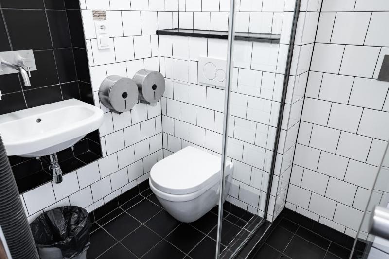 Bunk Bed in 12-Bed Mixed Dormitory image 4