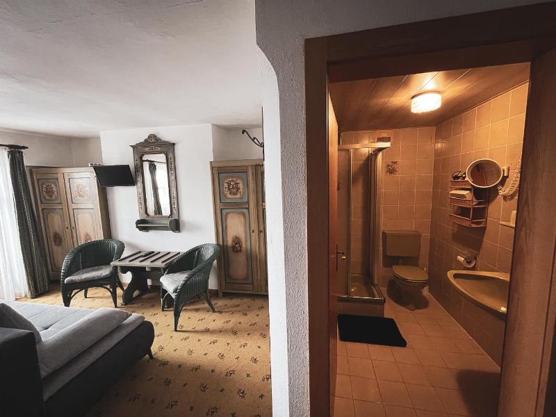 Triple Room with Mountain View image 2