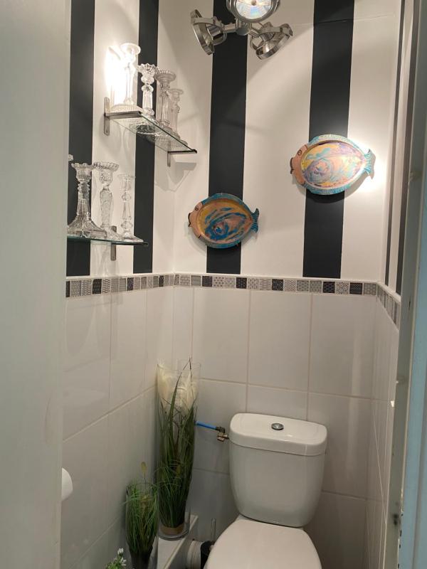 Le Patio Père Pigne Guestroom - image 11