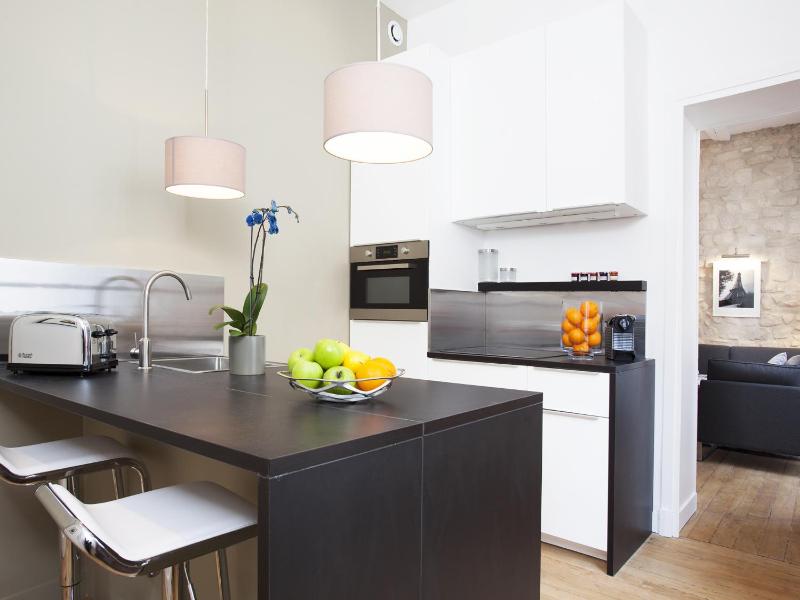 LivinParis - Luxury 2 Bedrooms Le Marais I - image 5