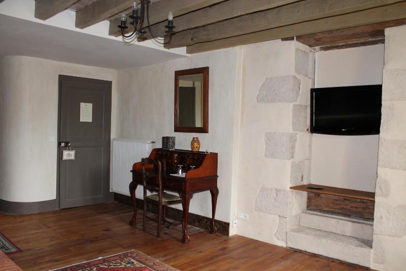 Superior Double Room image 3