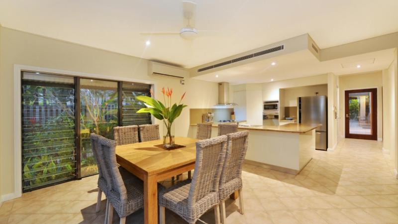Sanctuary At Thornton's Port Douglas - image 6