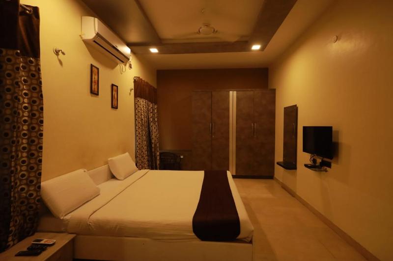 royal stay - image 9