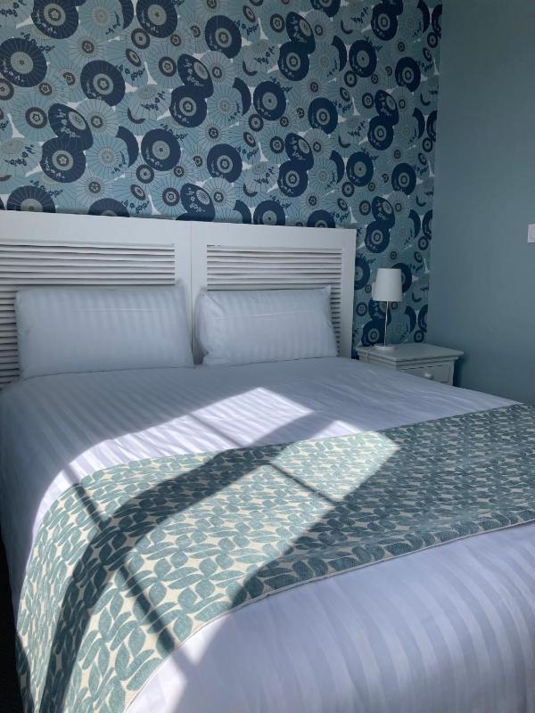 Superior Double Room image 1