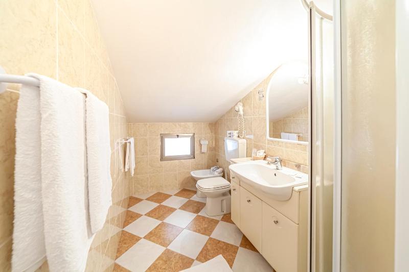 Standard Family Room image 1