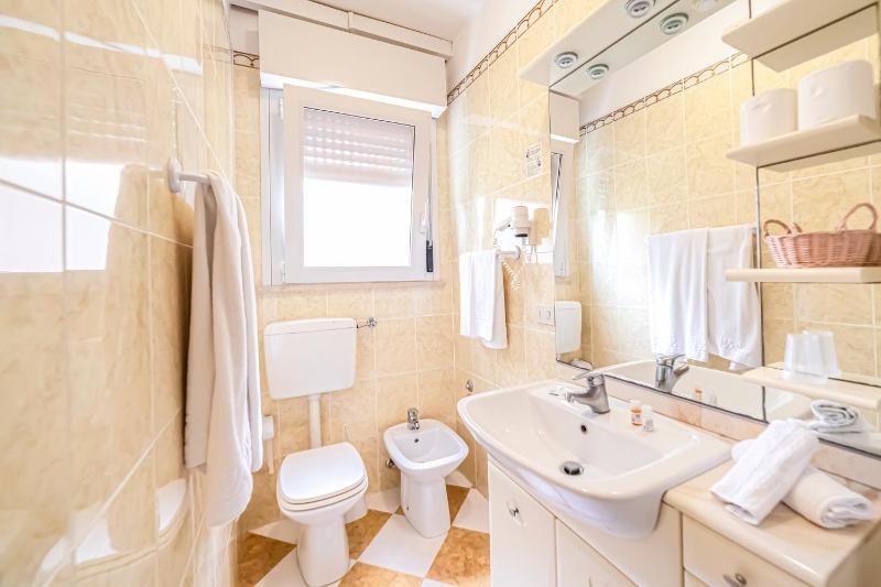 Double or Twin Room with Terrace image 2