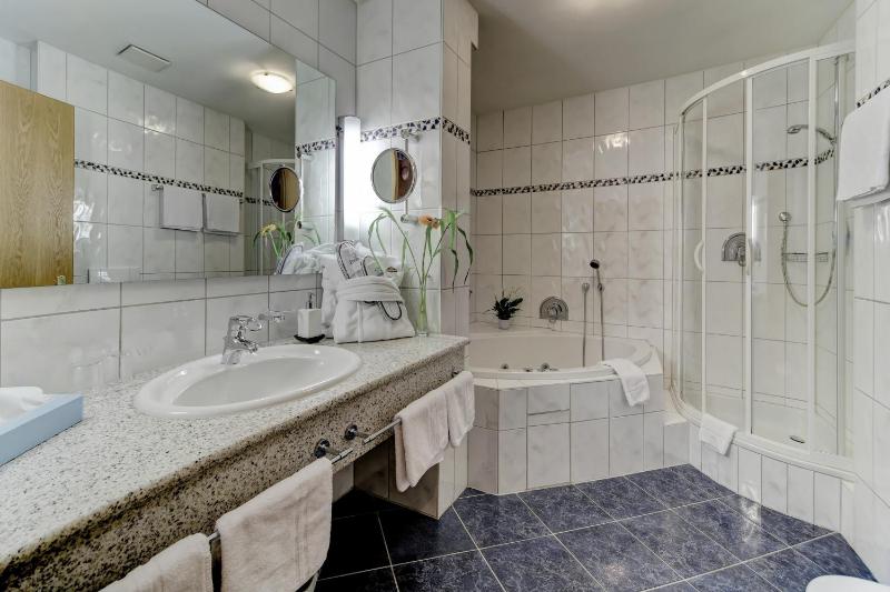 Deluxe Junior Suite image 2