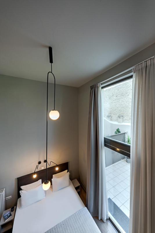 BED in Athens - image 6