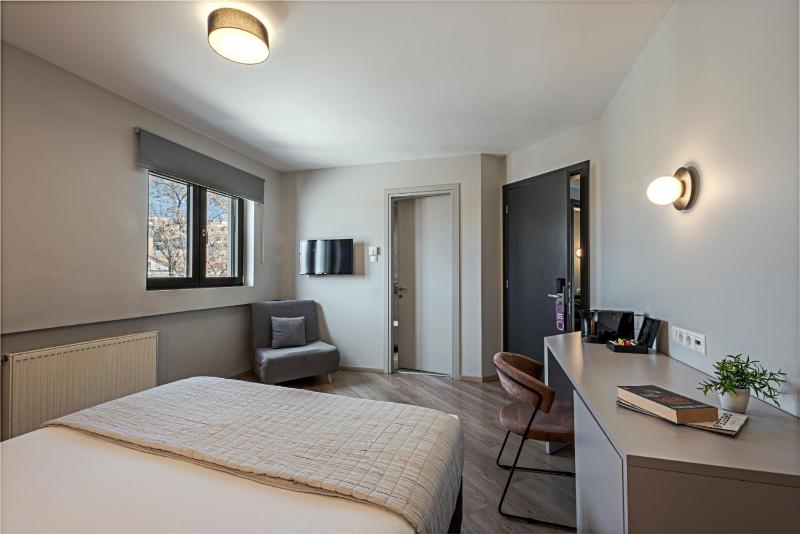 Standard Double Room image 1