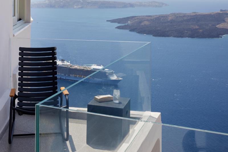 Master Suite with Caldera View & Hot Tub image 1